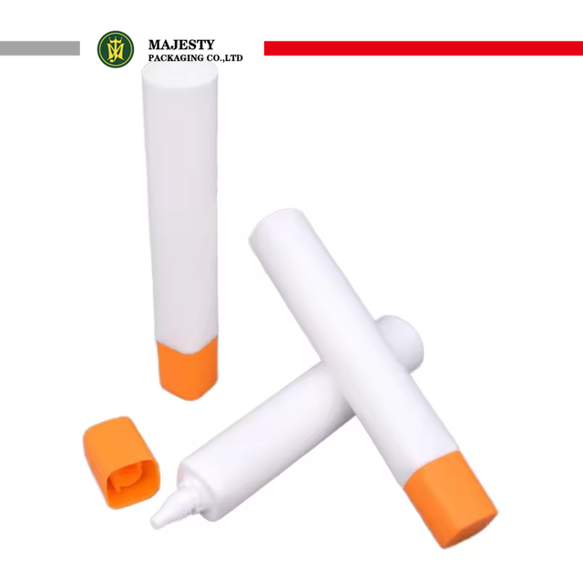 أنبوب ضغط بلاستيكي ناعم من البولي إيثيلين قابل للتخصيص 10-15 جرام بغطاء مربع كريم وقاية من الشمس للاستخدام اليدوي والوجه ومستحضرات التجميل مع غطاء برغي