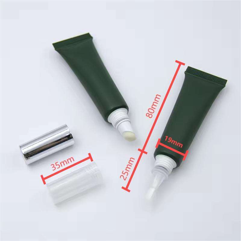 OEM & ODM 10 مللي أنابيب بلاستيكية ناعمة PE مع فرشاة وقضيب سيليكون ملمع الشفاه عصا الشفاه بلسم الشفاه أنبوب فرشاة الأظافر