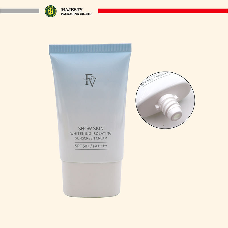 أنابيب بلاستيكية من البولي ايثيلين بيضاوية مسطحة OEM لـ 20 مللي 30 مللي 50 مللي Sunblock ضغط التعبئة والتغليف غطاء برغي مستحضرات التجميل واقية من الشمس BB كريم الأساس