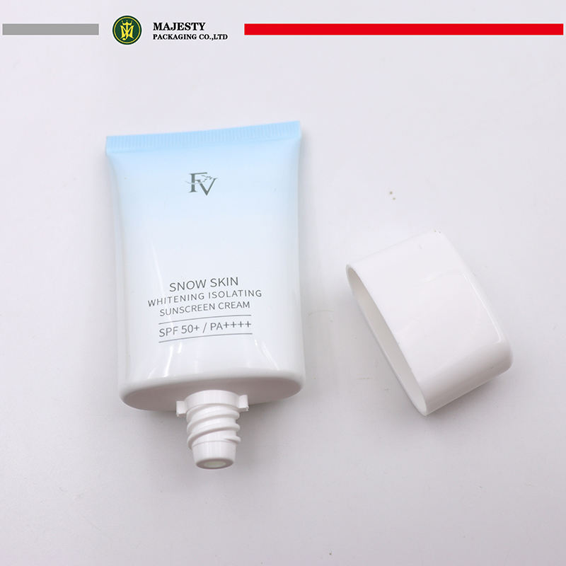 أنابيب بلاستيكية من البولي ايثيلين بيضاوية مسطحة OEM لـ 20 مللي 30 مللي 50 مللي Sunblock ضغط التعبئة والتغليف غطاء برغي مستحضرات التجميل واقية من الشمس BB كريم الأساس