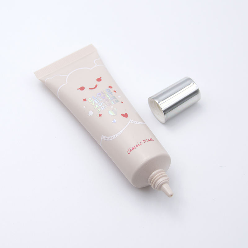 OEM15ML BB الأساس السائل كريم طويل فوهة تلميح غطاء لولبي PE أنبوبة مستحضرات التجميل التعبئة والتغليف كريم العين واقية من الشمس مع أنبوب الضغط