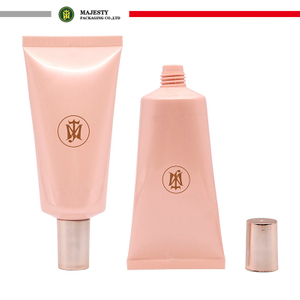 أنابيب واقية من الشمس بلاستيكية مخصصة 40 جرام-80 جرام مع غطاء لولبي لأنابيب تعبئة مصل العناية بالبشرة السائل لكريم الأساس BB