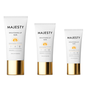 تخصيص شكل بيضاوي مسطح PE التعبئة والتغليف البلاستيكية أنبوب الأساس السائل BB CC كريم واقية من الشمس للوجه مستحضرات التجميل الألوان الفضية والذهبية