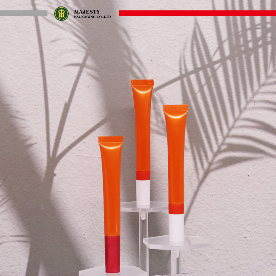 كيف تختارين أنبوبة الضغط المثالية لكريم العين لعلامتك التجارية؟