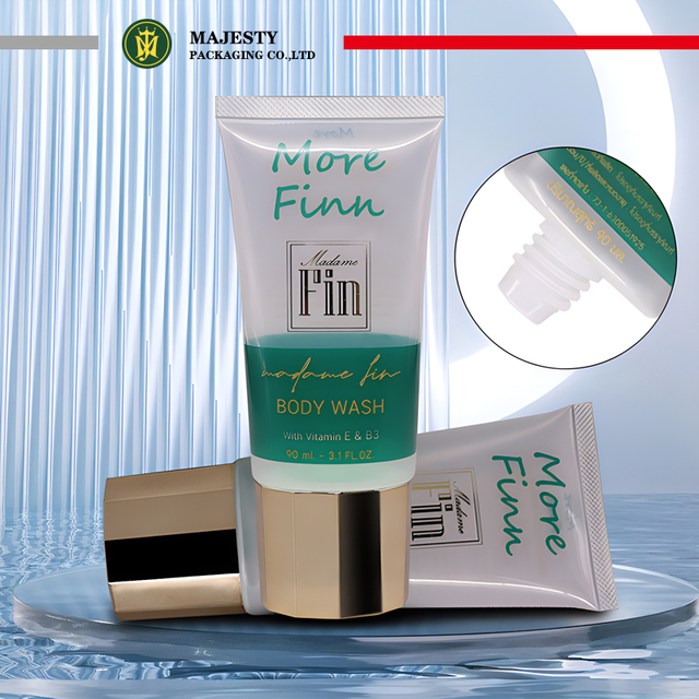 غطاء مضلع معدني بيضاوي مخصص بقطر 40 مللي متر أنبوب تنظيف الوجه 80 ~ 180 مللي كريم وقاية من الشمس للجسم كريم أساس BB